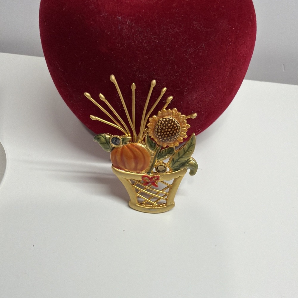 KC Signed Gold Tone Fall Flower Basket Pumpkin Enamel Brooch Pin